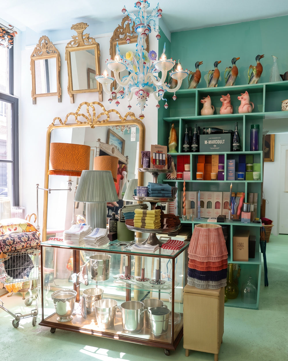 Na bijna dertig jaar sluit Wildschut Antiques de fysieke winkel in de Jordaan
