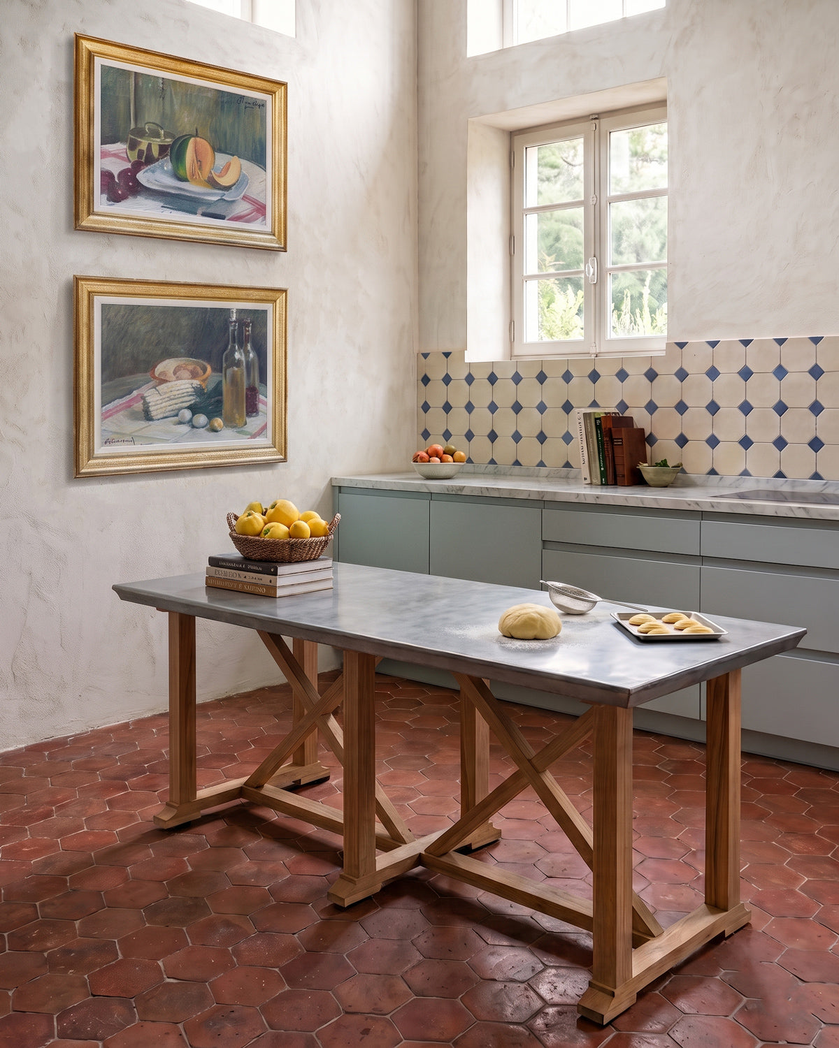 Antique & Vintage Tables