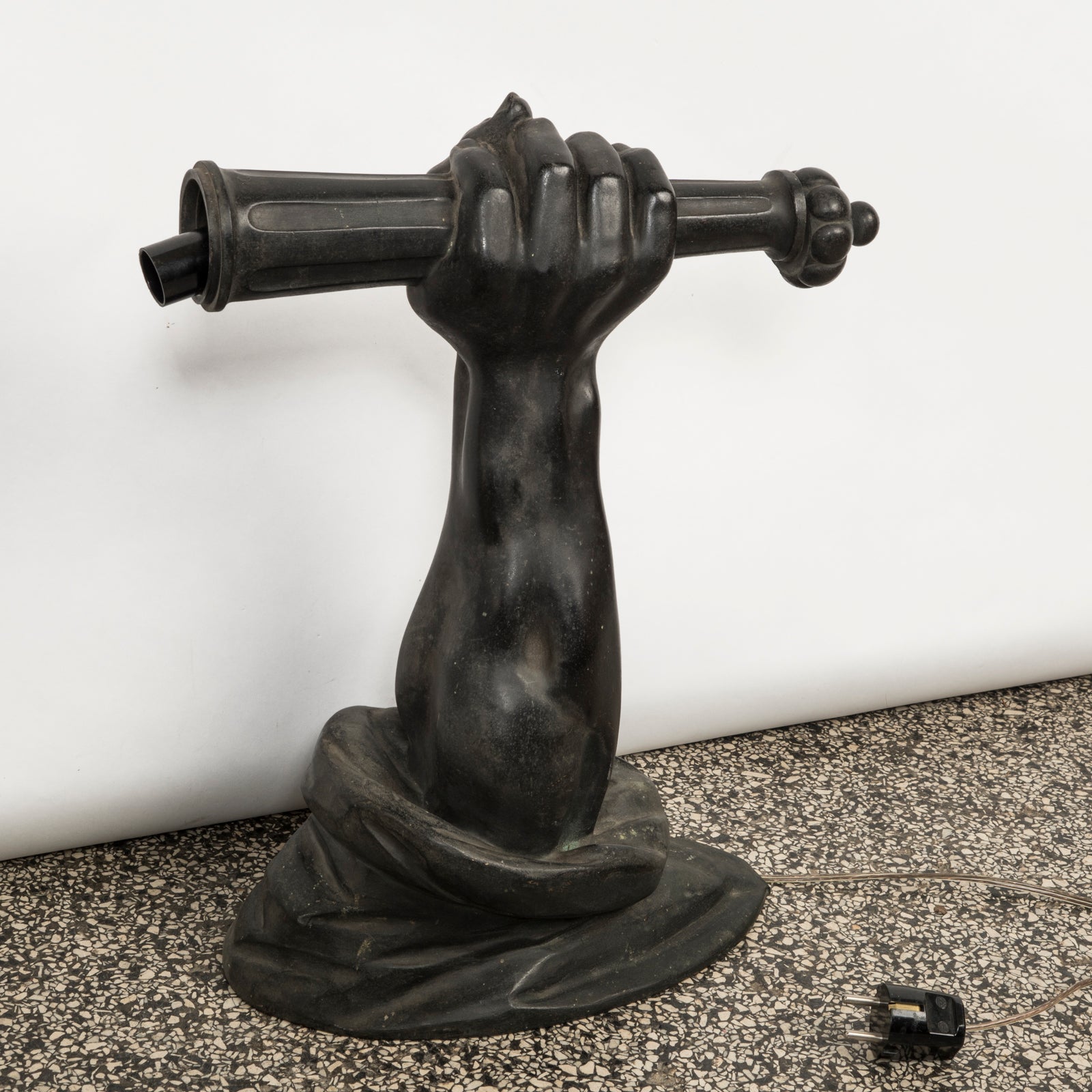 Iron Arm Bracket Wall Light
