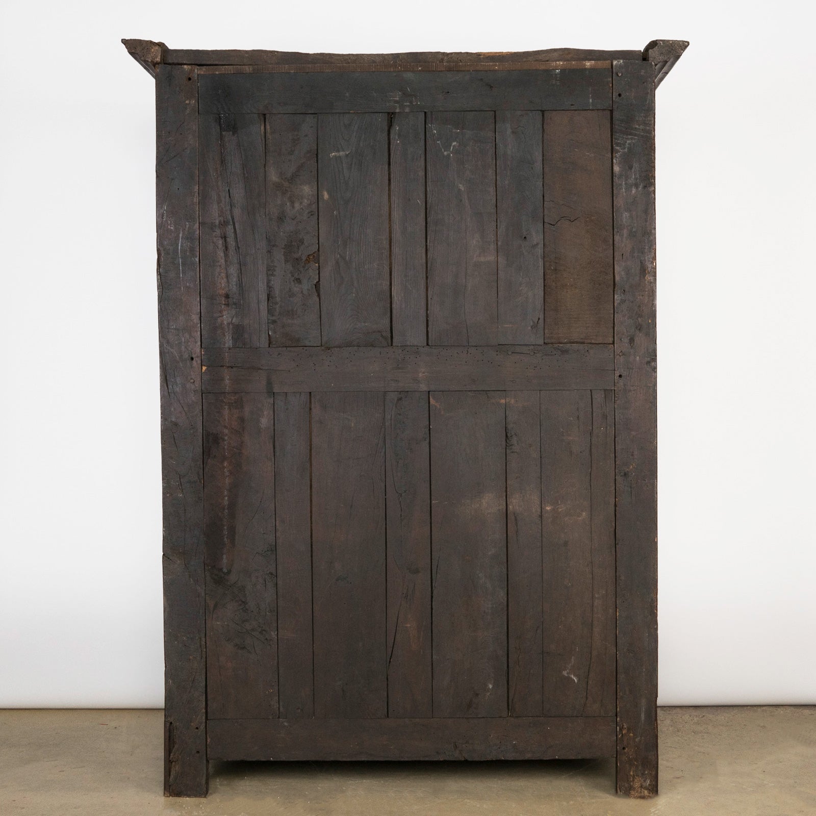French 18th Century Dark Oak Wood Cupboard