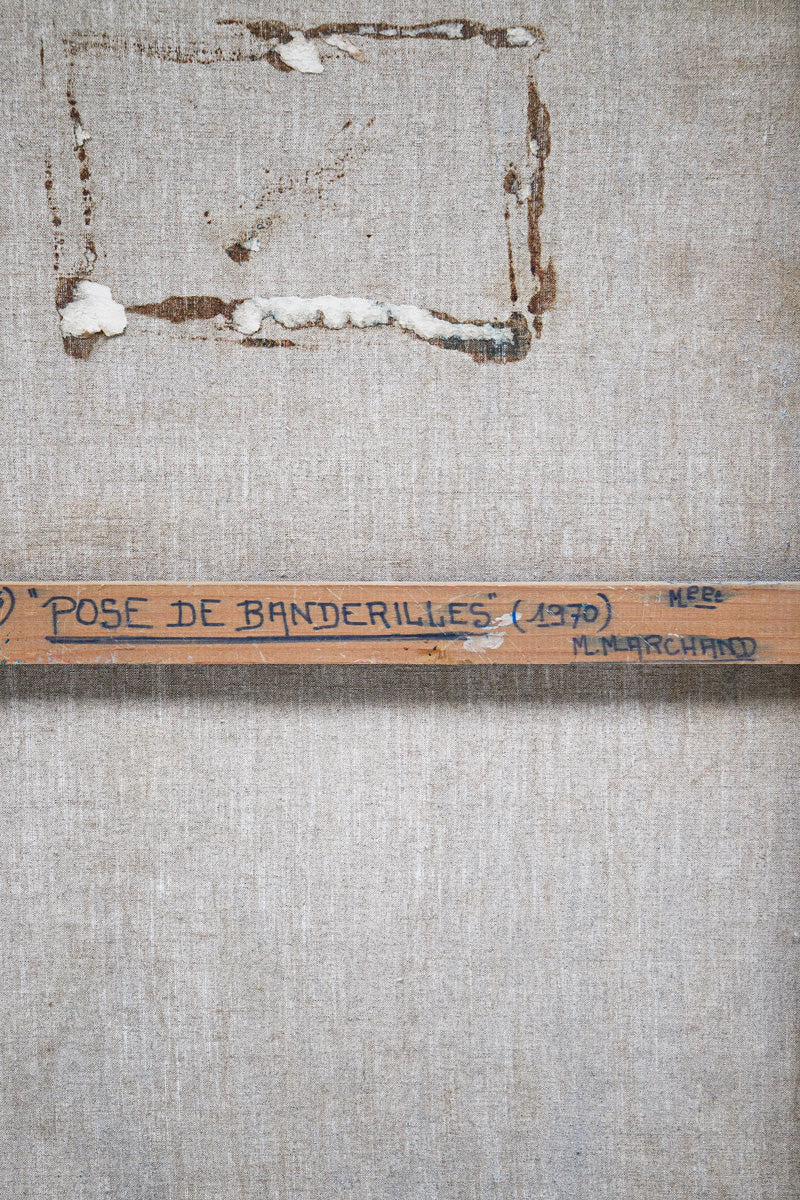 Textured surface with a wooden frame and text on a beige background