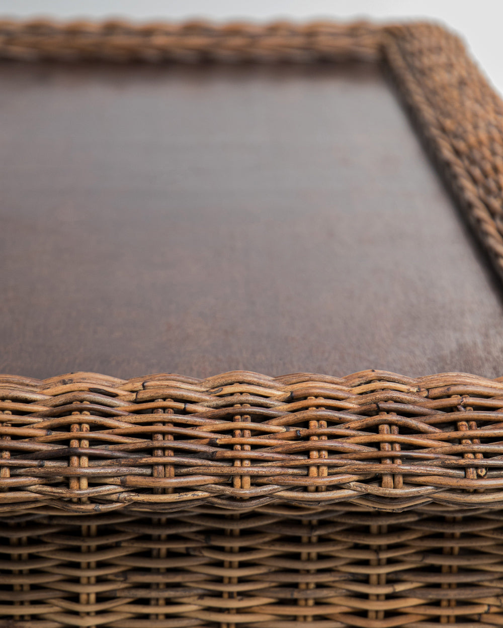 Comptoir des Voyageurs Vintage Wicker Bar