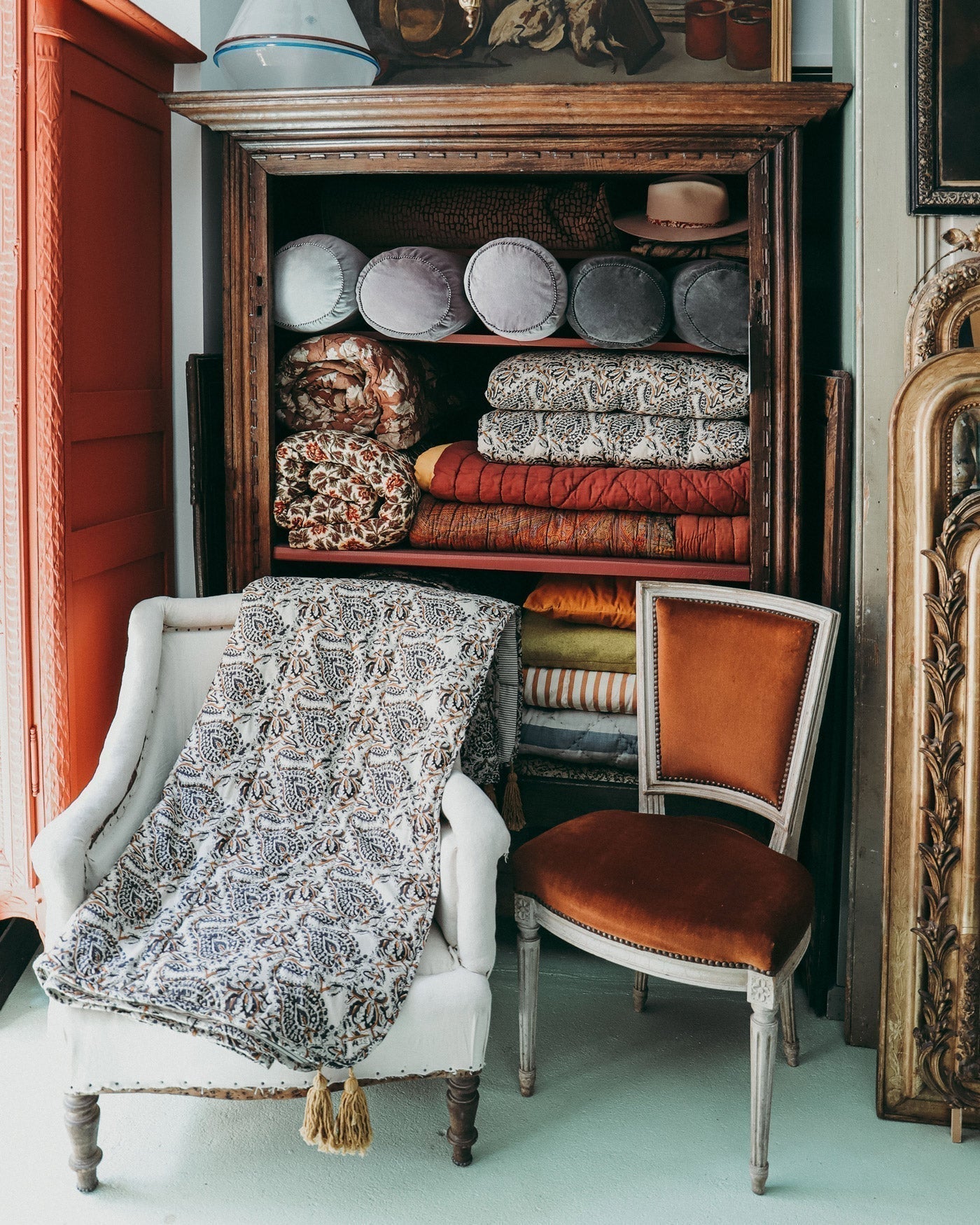 Best Vintage Furniture Stores in Amsterdam (Including Us!)