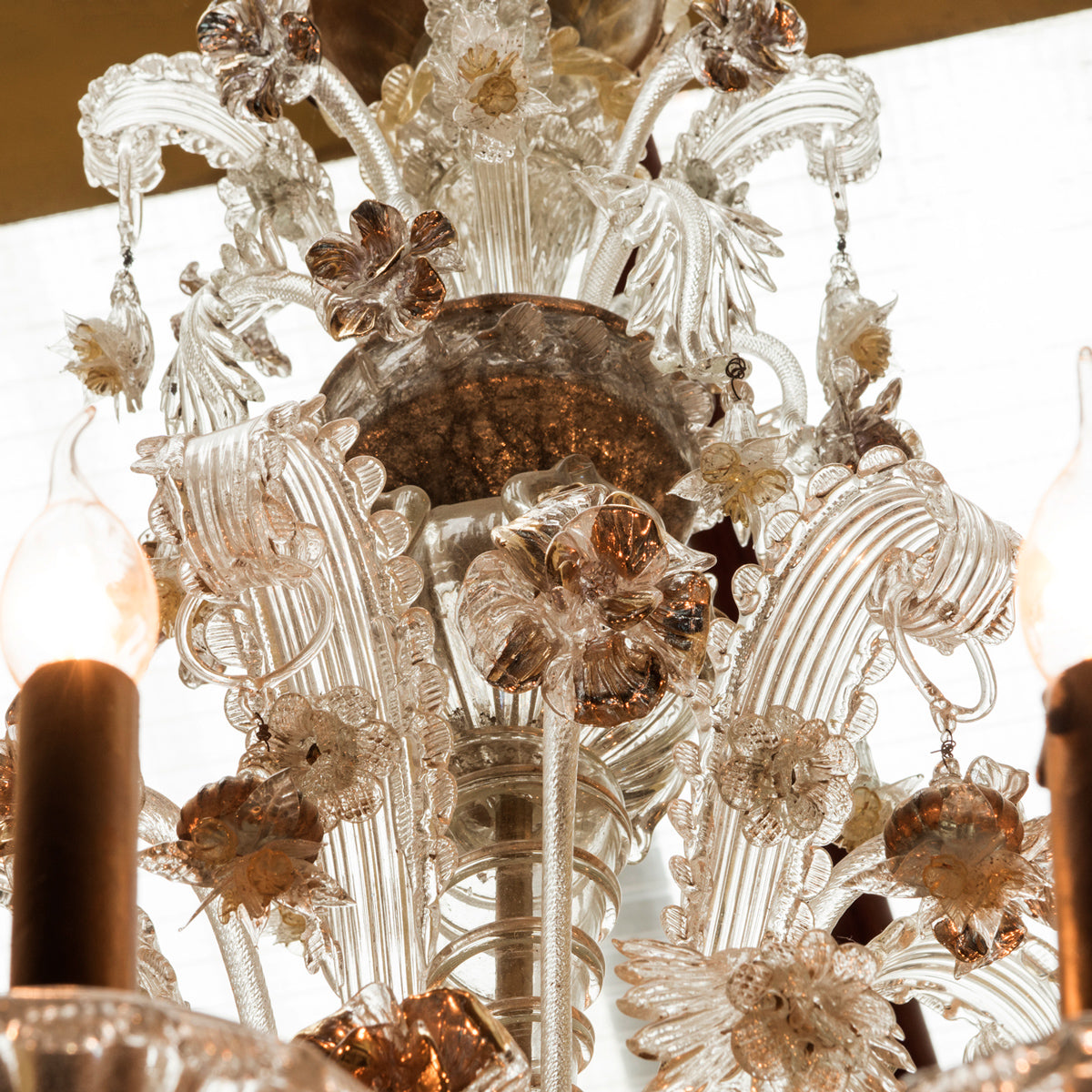 Large White and Gold Venetian Murano Glass Chandelier