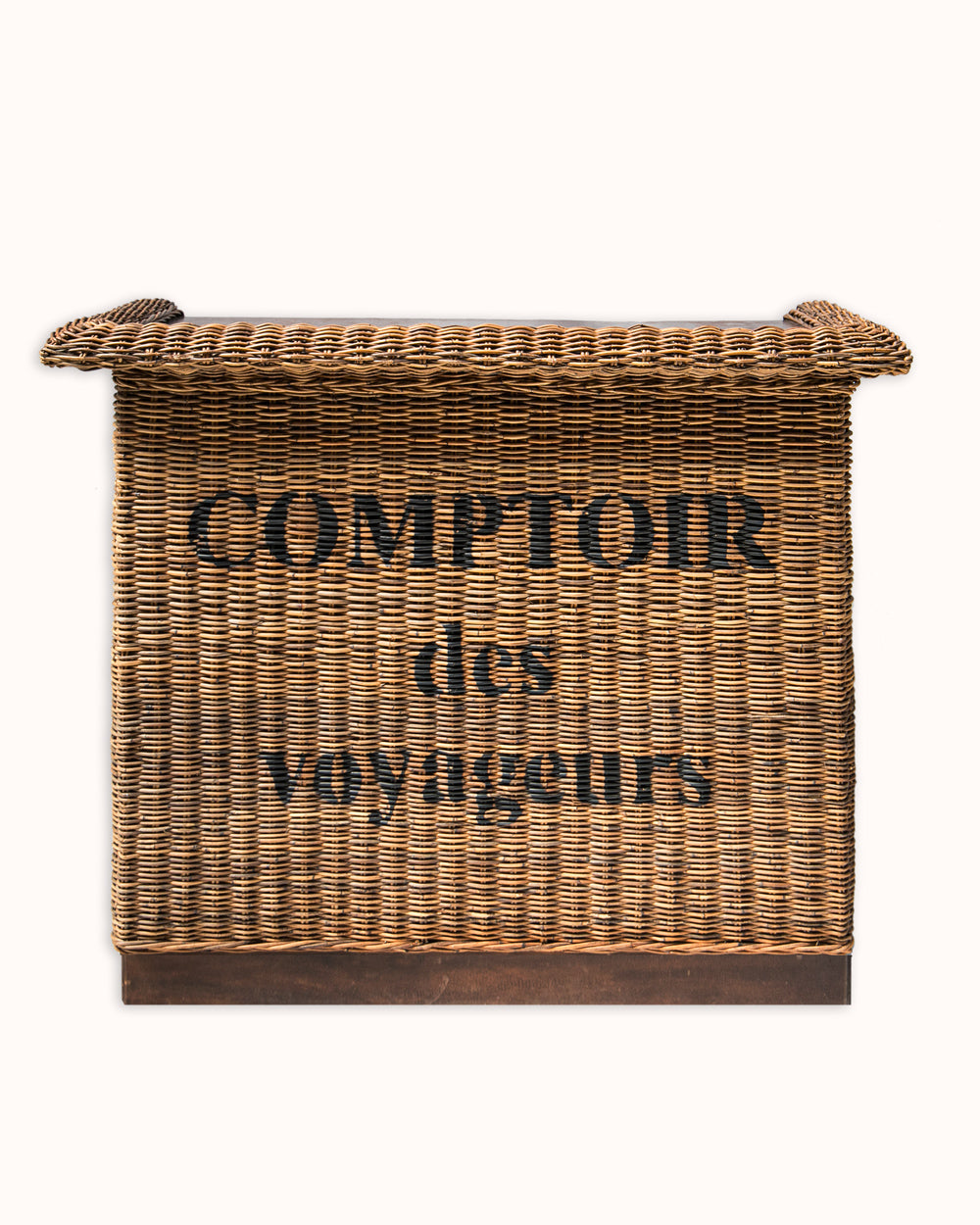 Comptoir des Voyageurs Vintage Wicker Bar